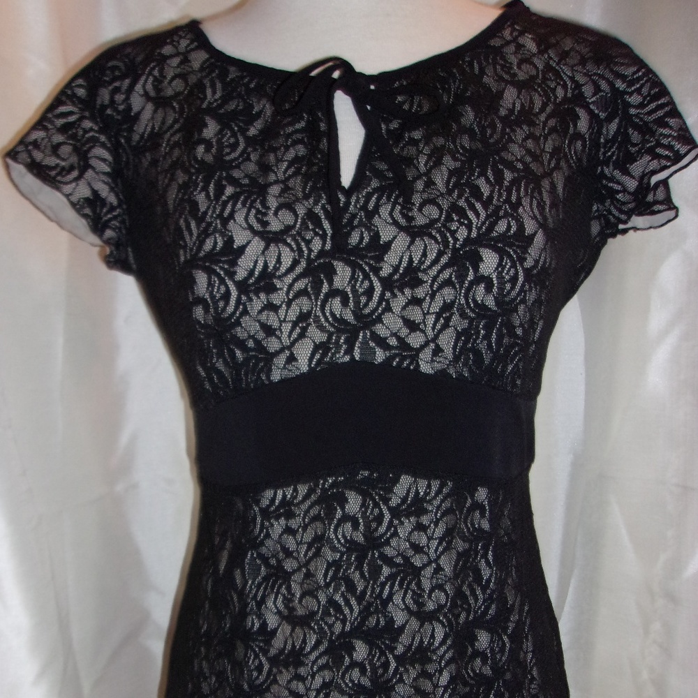 CLEARANCE PRICE Alfani Lace Top